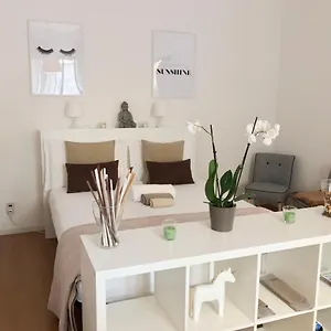 Center White Milano